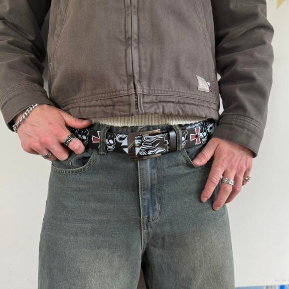 Y2k style black skeleton skull - Picture 7 of 7